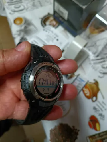 Vendo um relógio Casio original semi-novo