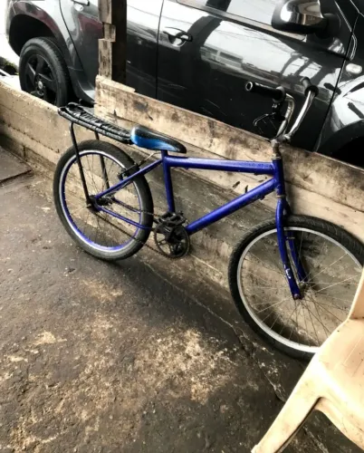 Bicicleta montadinha aro 26 reduzido azul