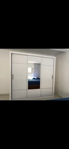 Guarda Roupas Casal com espelho - 3 portas 