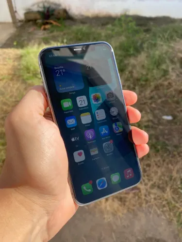 iPhone 11 64GB Preto | Bateria 77%