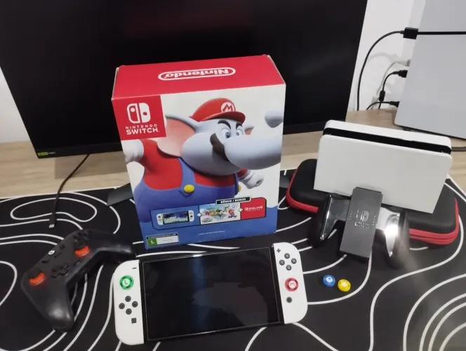 Nintendo Switch OLED Desbloqueado 