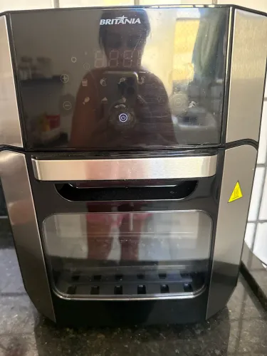 Air Fryer Oven Britânia digital