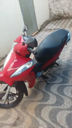 VENDO BIZ 125EX 2022/2022 COM 33 MIL RODADOS 