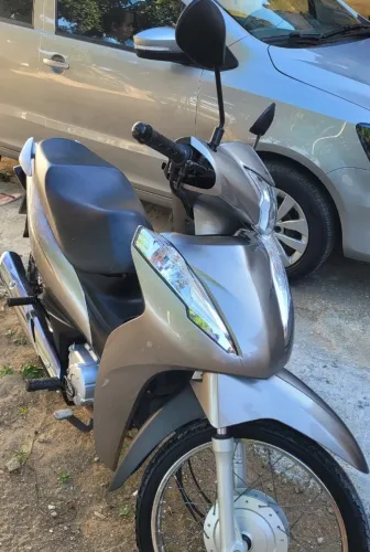 Honda biz 2022 único dono 