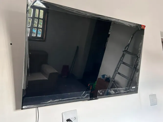 Vende-se Tv TCL 50 "polegadas"