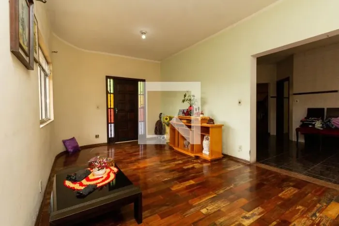 Casa à Venda - Vila Carrão, 5 Quartos, 650 m2
