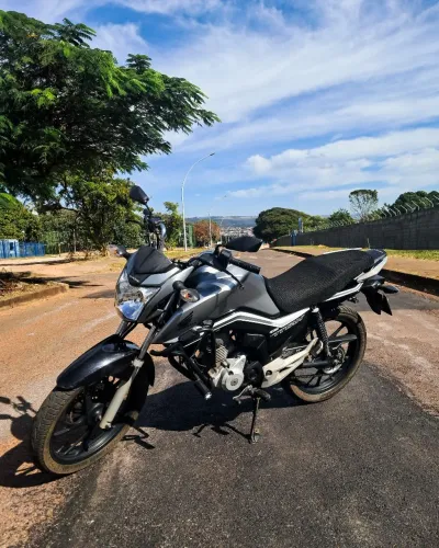 Titan 160 cinza 2019