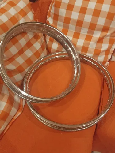 Par de aro inox Bros 160, estado de zero, usado pouco tempo,pra vender logo 800$