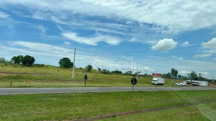Área à venda em Rio Claro.