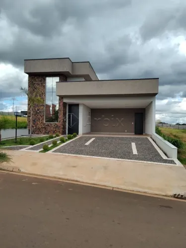 Casa à venda e para alugar no Condomínio Recanto das Àguas em Nova Odessa/SP