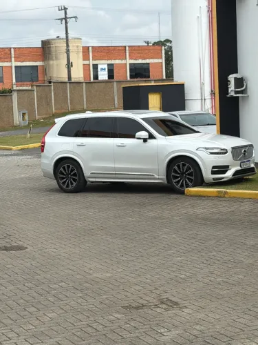 Volvo XC 90 T-6 Inscription 2.0 320cv 5P 2019