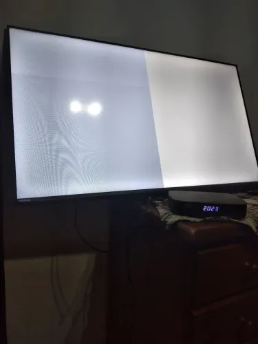 Tv semp.toshiba smart liga sem.imagem mas sai o som para tirar pecas