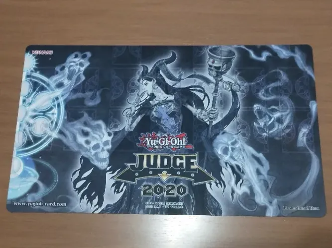 Yu-gi-oh! Playmat Judge 2020 Oficial Konami Hela, Generaider Boss of Doom