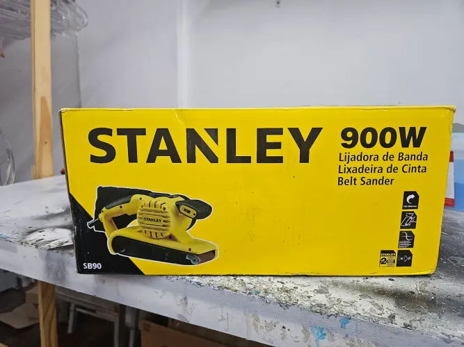 Lixadeira de cinta stanley