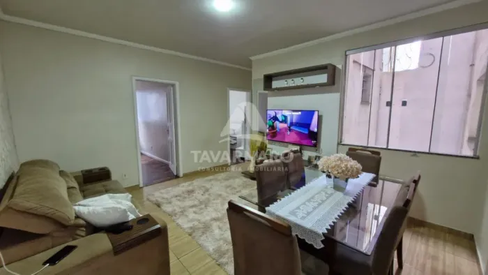 Apartamento térreo central com 4 dormitórios