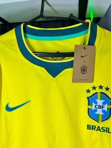 Camisa de Futebol Brasil Versão Torcedor 2026