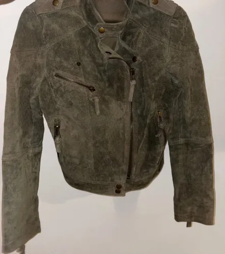 Jaqueta de couro legítimo Suede feminina, tamanho P, marca Animale.