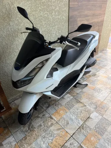 Pcx 160 DLX 2023 Baixa km 
