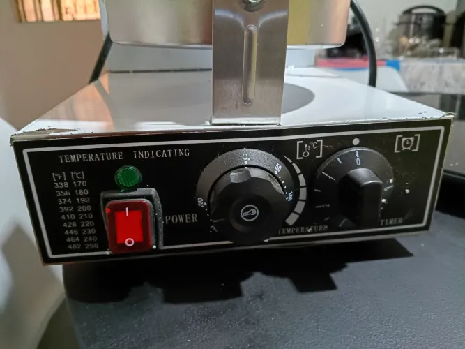 Máquina de fazer hambúrguer sichi