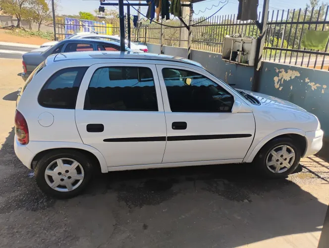 Chevrolet Corsa Wind 1.0 Mpf/milleniumi/ EFI 4P (álcool) 2001