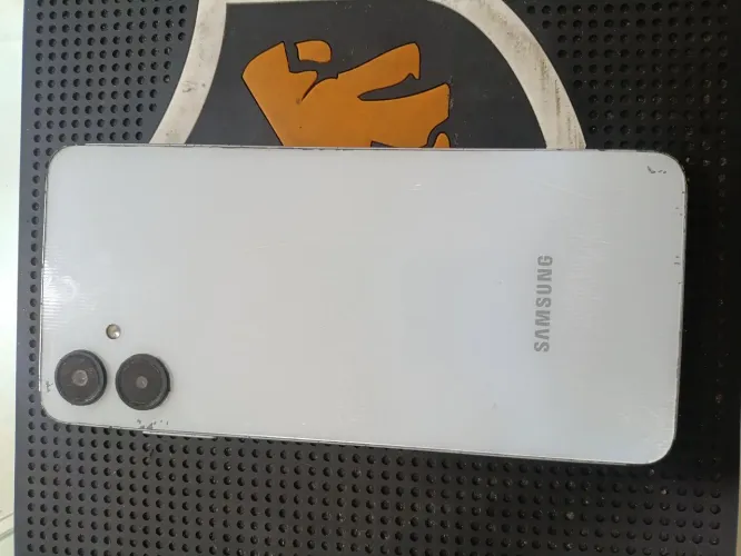 Samsung A06
