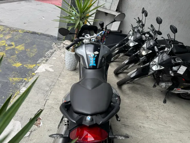BMW F800R 11/11 TROCO FINANCIO