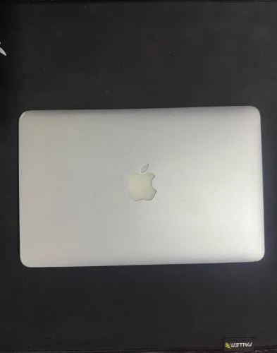 MacBook Air 2011
