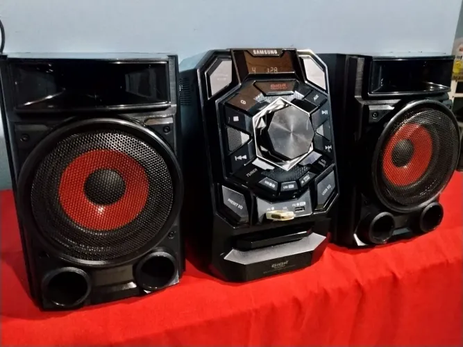 Som Samsung Giga Blast! 200w Com USB, Aux 