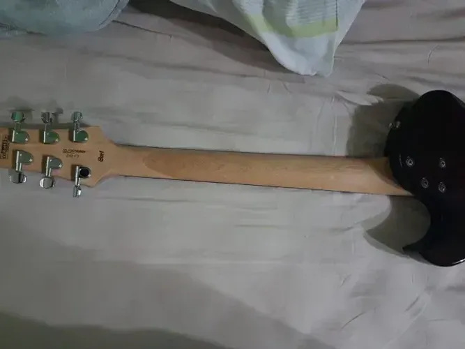 Guitarra Cort Zenox Z42