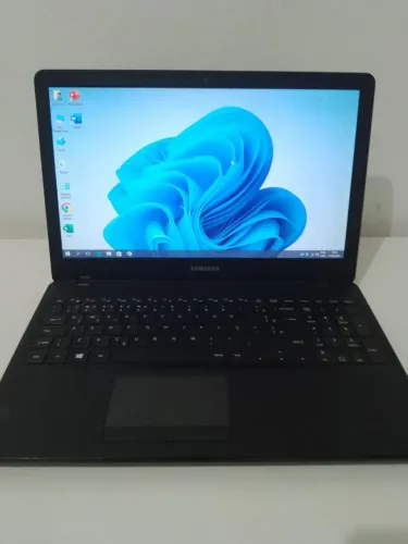 Notebook Samsung/Com 4GB de RAM/HD de 1TB/Windows 10/Tela de 15/Funcionando perfeitamente!