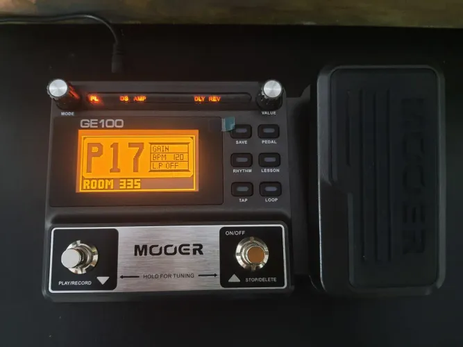Pedal de guitarra mooer Ge100
