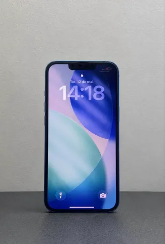 iPhone 13 - Impecável