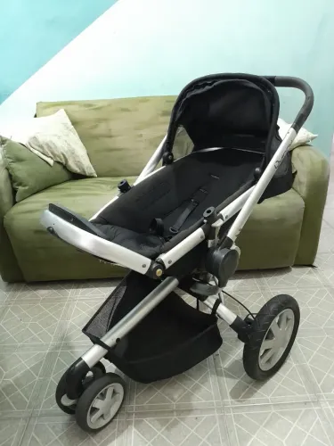 Carrinho de bebê quinny + bebê conforto + adaptador para carro