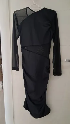 Vestido midi preto