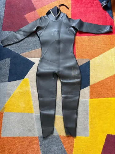 Roupa de Borracha Speedo TS - manga longa