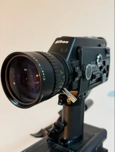 NIKON R10 Super 8