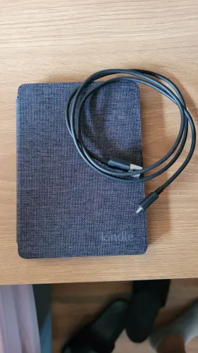 Kindle 10a geração + capa original
