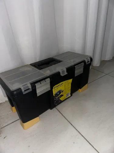 Caixa de ferramentas Stanley 22?
