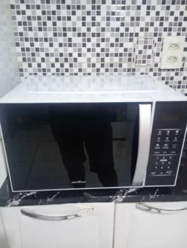 VENDO MICROONDAS NOVO COM NOTA FISCAL E COM GARANTIA