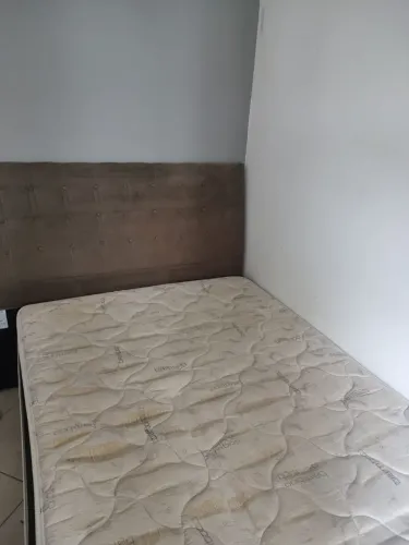 Cama Box Casal com base e cabeceira de brinde