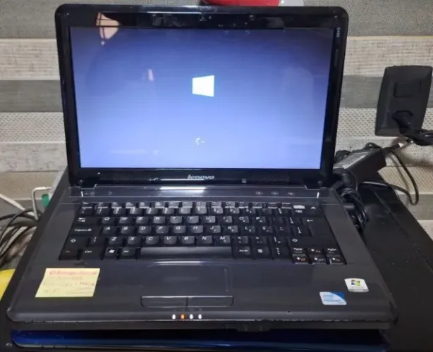 NOTEBOOK - Lenovo G450 - 14.1" - 4GB RAM - SSD 120GB - WIFI - VGA - Navegação/Games Retro