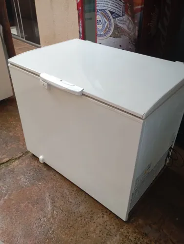 Freezer uma tampa Electrolux 