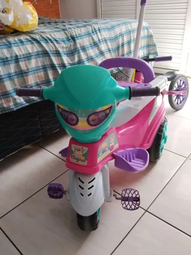 Carrinho de passeio maral rosa 