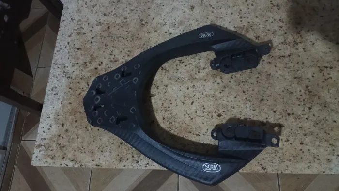 Suporte Baú/Bauleto FZ15 (Todos os Anos) - Scam