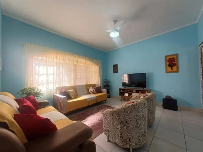 CASA COM 186,45 m² - TUPI - PRAIA GRANDE SP