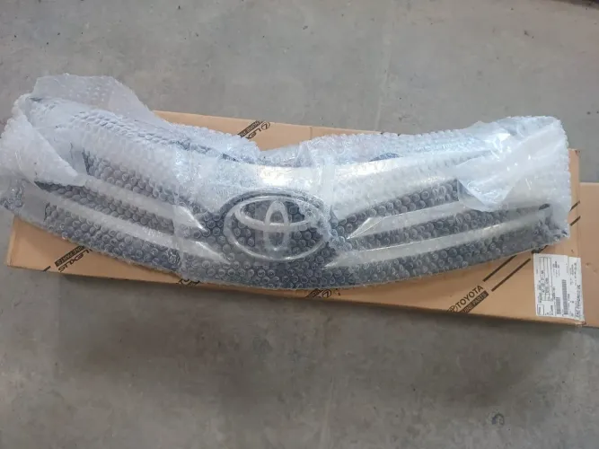 Grade Radiador Corolla 2015 2016 2017 Original Toyota Nova