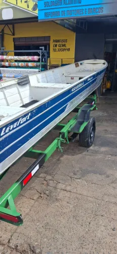 Canoa e carreta
