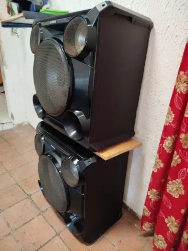 Caixa de som da Samsung mais uma caixa de som fone de 12 tuiter