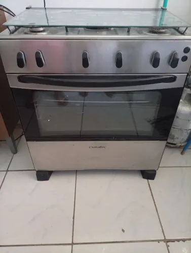 Fogão cinco bocas,precisam ser trocadas.