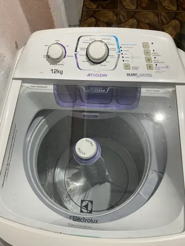 Vendo máquina de lavar 12 kg eletrolux 